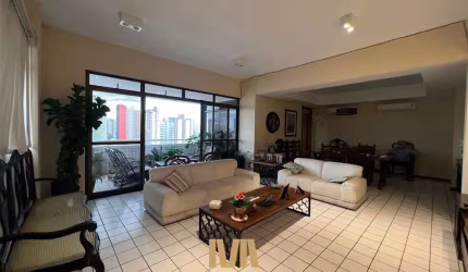 Apartamento 210m² | 03 Suítes | 4 Vagas + DCE á Venda no Bairro Fátima
