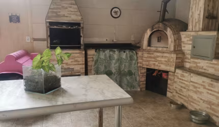 Sobrado  2 Quartos, 2 banheiros, 4 vagas, 164 m² - 200m da Av. Imirim