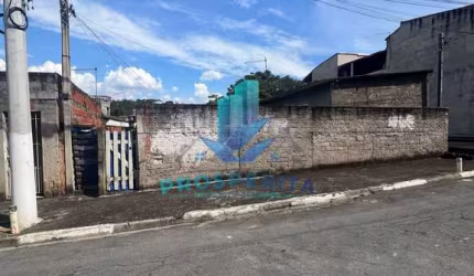 Terreno com 4 casas no quintal  à Venda ótima localização - Bairro Barro Branco - Cotia/SP