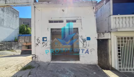Casa em rua movimentada no Butantã para comércio e moradia por R$ 250mil
