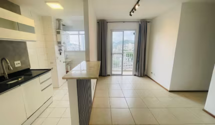 Excelente apartamento pronto pra entrar e morar em Irajá 2 quartos