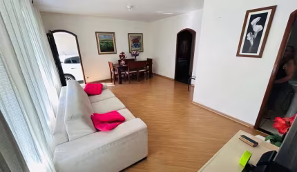 Casa à venda no Parque Santana em Mogi das Cruzes.