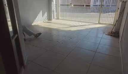 Linda casa bem localizada 1 minuto do parque ecológico 5 minutos do centro de Indaiatuba.