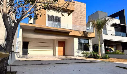 Linda casa sobrado a venda no Condomínio Central Parque em Salto-SP