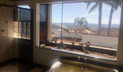 Casa com 4 quartos à venda na Rua Aquidaban, 575, Jardim Santa Rita de Cássia, Bragança Paulista, 417 m2 por R$ 1.500.000