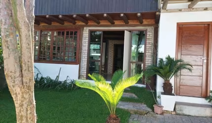 Casa com 3 quartos em Forquilhinha - São José - SC