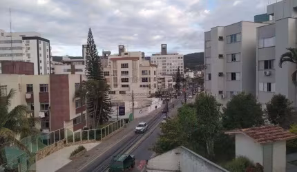 Apartamento Andar Alto, Vista Livre para a Lauro Linhares, prox. a UFSC