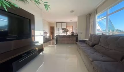 Apartamento com 3 dormitórios em Agronômica - Florianópolis - SC