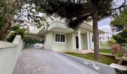 Casa com 4 quartos em Jurerê - Florianópolis - SC