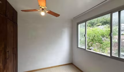 Apartamento com 3 quartos em Trindade - Florianópolis - SC