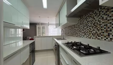 Aoartamento com 3 quartos em Centro - Florianópolis - SC