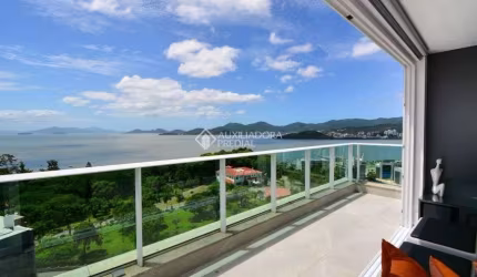 Cobertura com 3 suítes em Agronômica - Florianópolis - SC