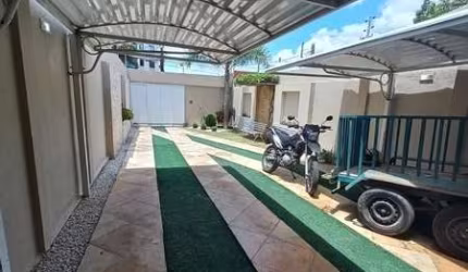 Maravilhosa Casa Duplex projetada  com 4 dormitórios.