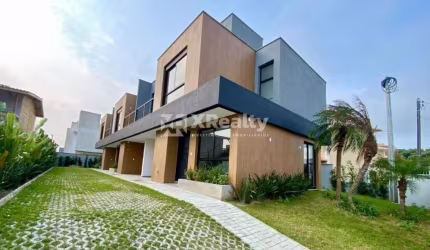 Casa com 3 quartos à venda na Rua Grumixama, 183, Campeche, Florianópolis por R$ 1.150.000