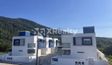 Casa em condomínio fechado com 3 quartos à venda na Rodovia Baldicero Filomeno, 3300, Ribeirão da Ilha, Florianópolis por R$ 895.000