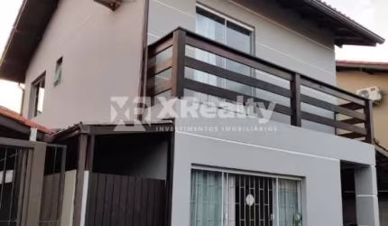 Casa com 2 quartos à venda na Rua Angico, 35, Campeche, Florianópolis por R$ 960.000