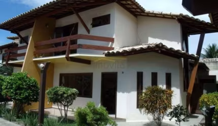 Apartamento duplex com 3 quartos na Praia de Mundaí