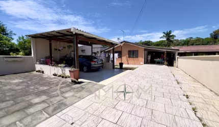 Casa para Venda em Guaratuba, Balneário Nereidas, 3 dormitórios, 2 banheiros, 4 vagas