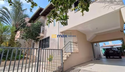 Casa com 04 dormitórios no Ariribá com 210m² de área construída, Balneário Camboriú