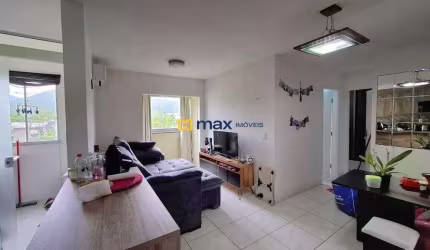 Apartamento semi mobiliado com 2 quartos à venda, Espinheiros, Itajaí