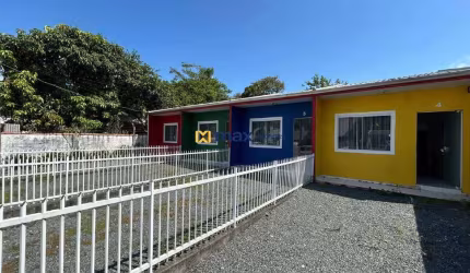 Venda: Terreno com 4 Casas de 1 Dormitório, Armação de Itapocoroy, Penha