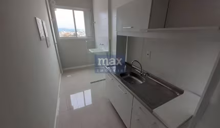 Apartamento semi mobiliado com 2 dormitórios (1 suíte) à venda, São João, Itajai