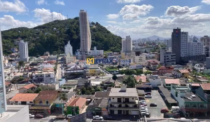Apartamento mobiliado com 3 dormitórios (1 suíte) à venda, Fazenda, Itajaí