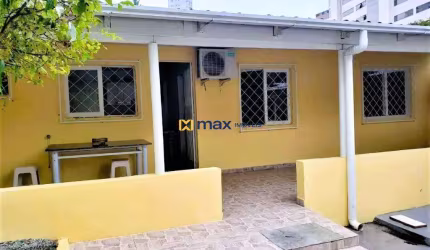 Casa à venda com 2 quartos, Fazenda, Itajaí