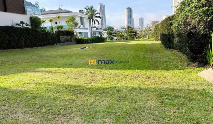 Excelente terreno com 450 m² em condomínio fechado à venda, Praia Brava, Itajaí