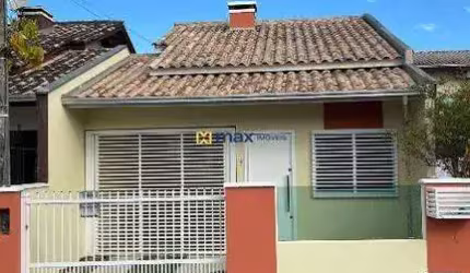 Casa averbada à venda, 2 dormitórios (1 suíte), Itacolomi, Balneário Piçarras