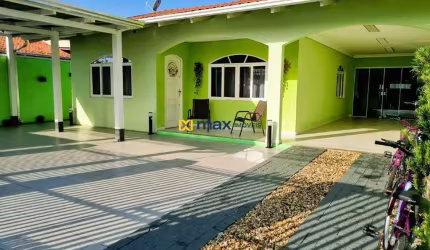 Excelente casa averbada com 3 dormitórios (1 suíte) e piscina, Cordeiros, Itajaí