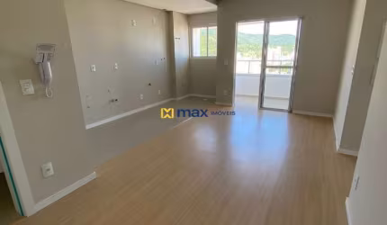 Excelente apartamento à venda, 2 dormitórios (1 suíte), Vila Operária, Itajaí