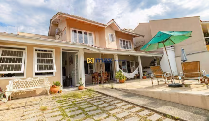 Excelente casa ampla, 4 dormitórios (1 suíte) à venda, Dom Bosco, Itajaí