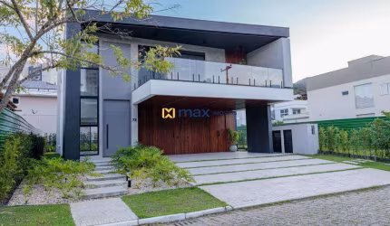 Casa em condomínio fechado, 4 suítes, Praia Brava, Itajaí