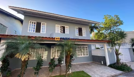 Venda: Casa com 2 quartos 1 suíte condomínio fechado - Centro Balneário Camboriú