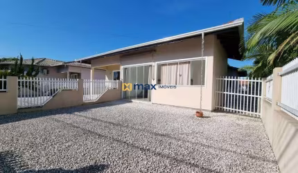 Excelente casa à venda, 2 quartos, área de festas, Salseiros, Itajaí