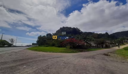 Terreno as margens da BR 101 ( sentido Norte )