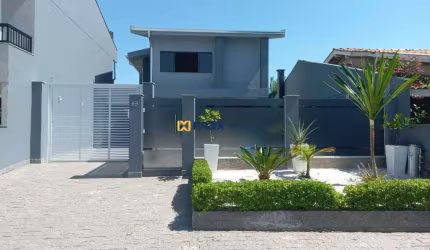 Linda casa ampla, mobiliada, 4 quartos (1 suíte) condomínio fechado, Dom Bosco