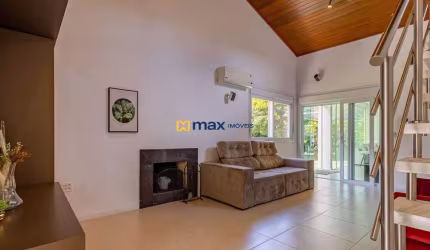 Casa ampla, 4 suítes (1 master com closet), Praia Brava, Itajaí