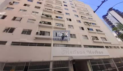Apartamento de 01 dormitório quadra mar no Centro de Balneário Camboriú