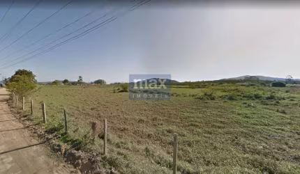 Terreno no Escalvados próximo a entrada de Luiz Alves