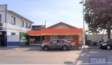 Amplo terreno em localização privilegiada no Centro da Cidade, 306 m²