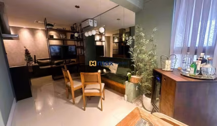 Excelente apartamento semi mobiliado com 3 dormitórios (1 suíte), Centro, Itajaí