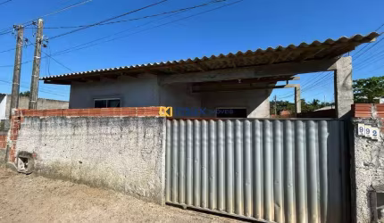 Venda: Casa com 2 Dormitórios, Armação, Penha
