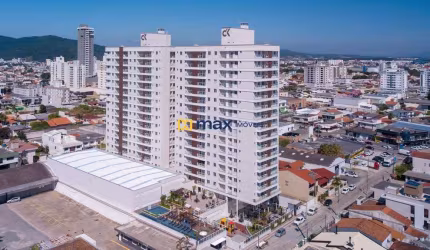 Apartamento semi mobiliado com 2 quartos (1 suíte) à venda no bairro São João em Itajaí