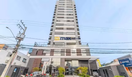 Excelente apartamento semi mobiliado com 3 quartos (1 suíte) à venda no bairro no Centro em Itajaí