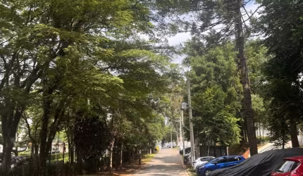 Lindo apartamento, more em um condomínio que valoriza a natureza !