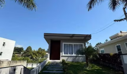 Casa - Suru, Santana de Parnaíba / SP