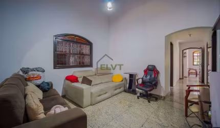 Casa à venda na Bela Vista com 4 quartos