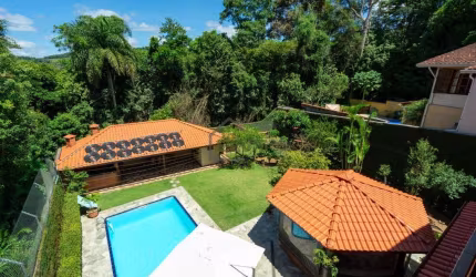 Vila Verde - Casa à venda no Transurb com 5 quartos